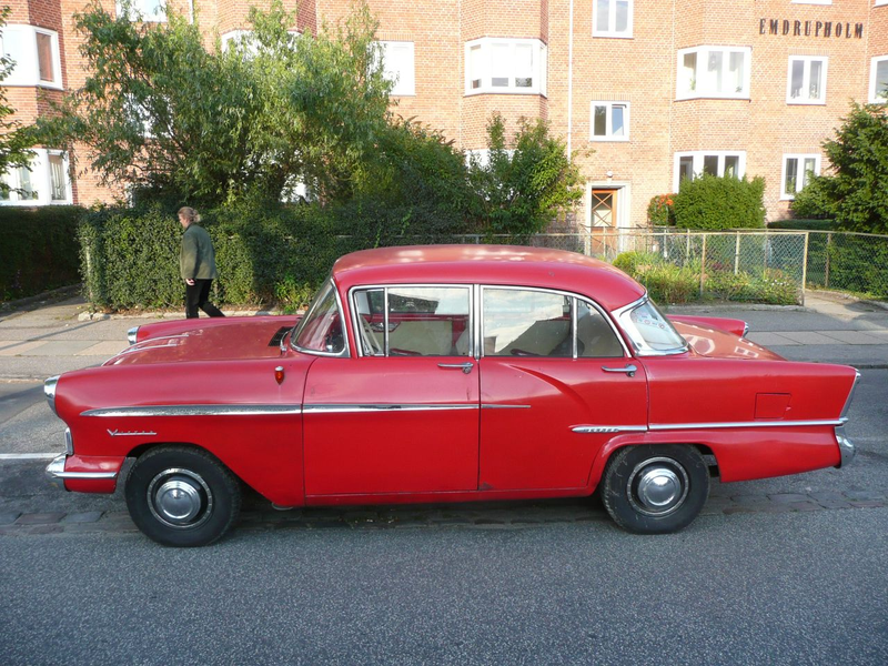 Illustration for article titled Vauxhall Victor, Ford Zodiac, Citroën DS